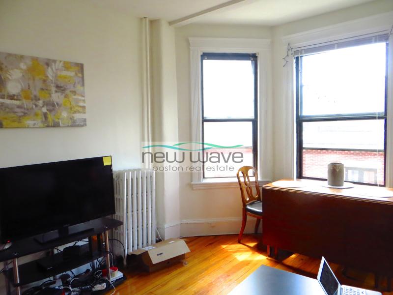 41 Joy St, Beacon Hill