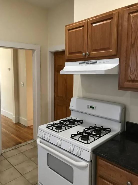 8 Dudley Ct, North Cambridge