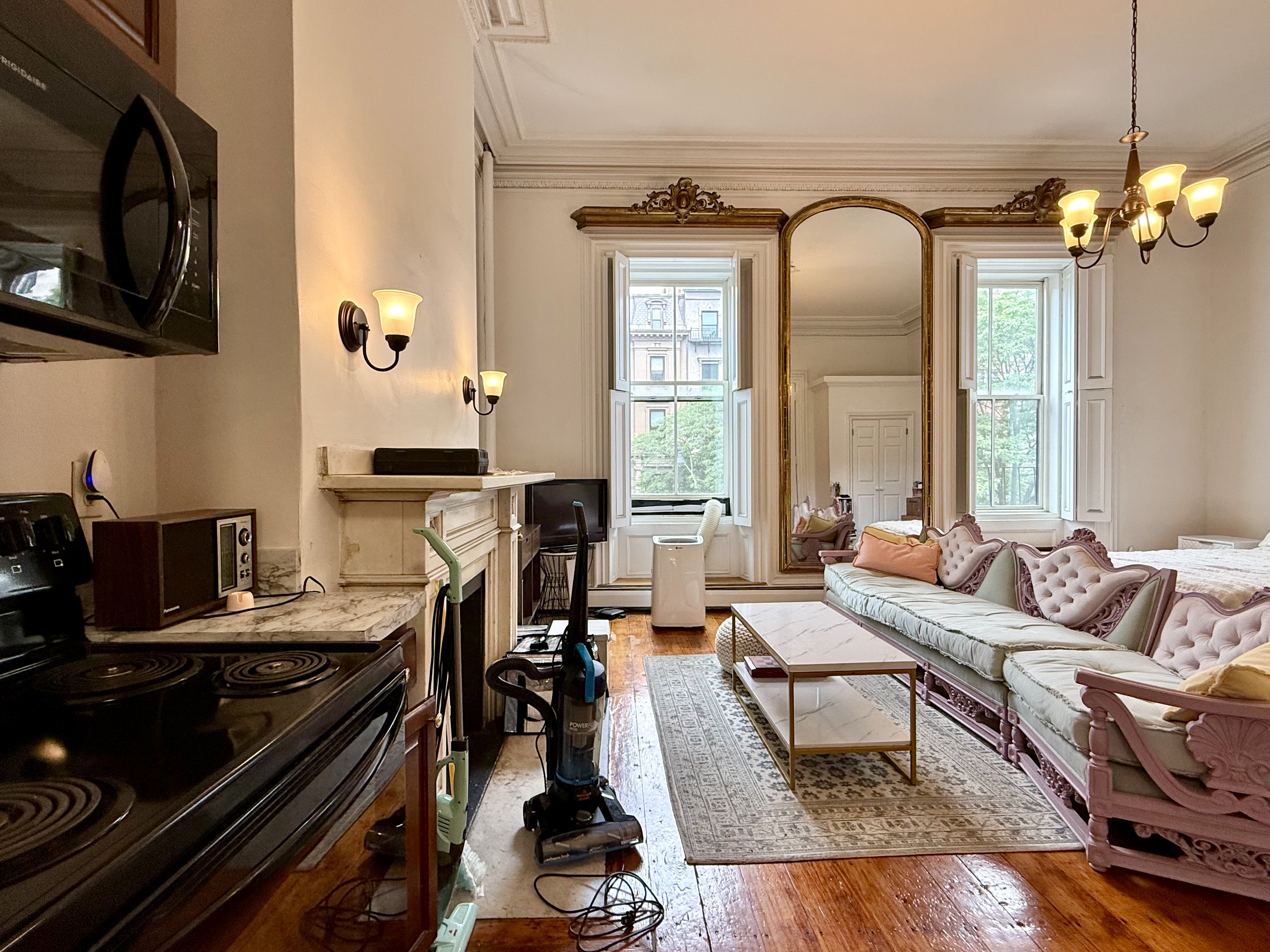 141 Beacon St, Back Bay