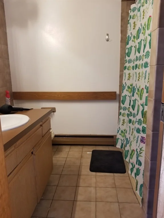 586 Franklin St, Worcester