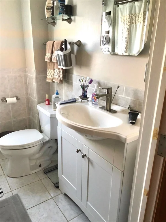 20 Beacon St, Winthrop