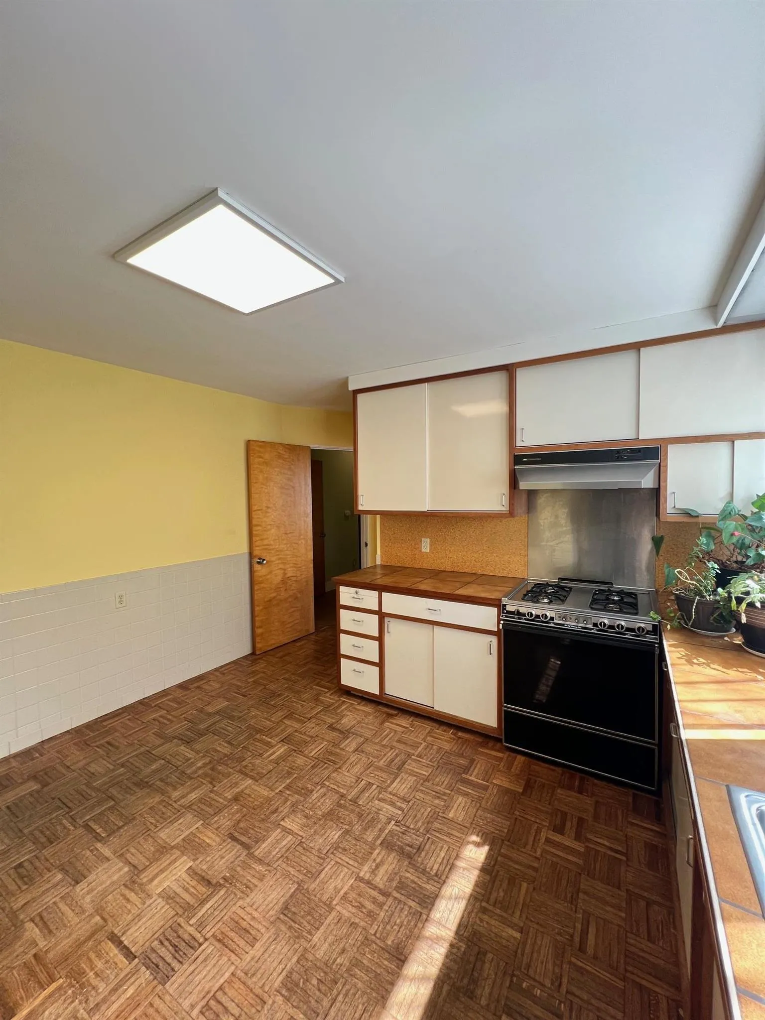 10 Packard Ave, Teele Square