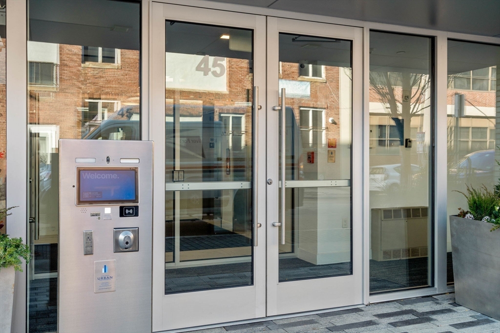 45 W 3rd St, South Boston