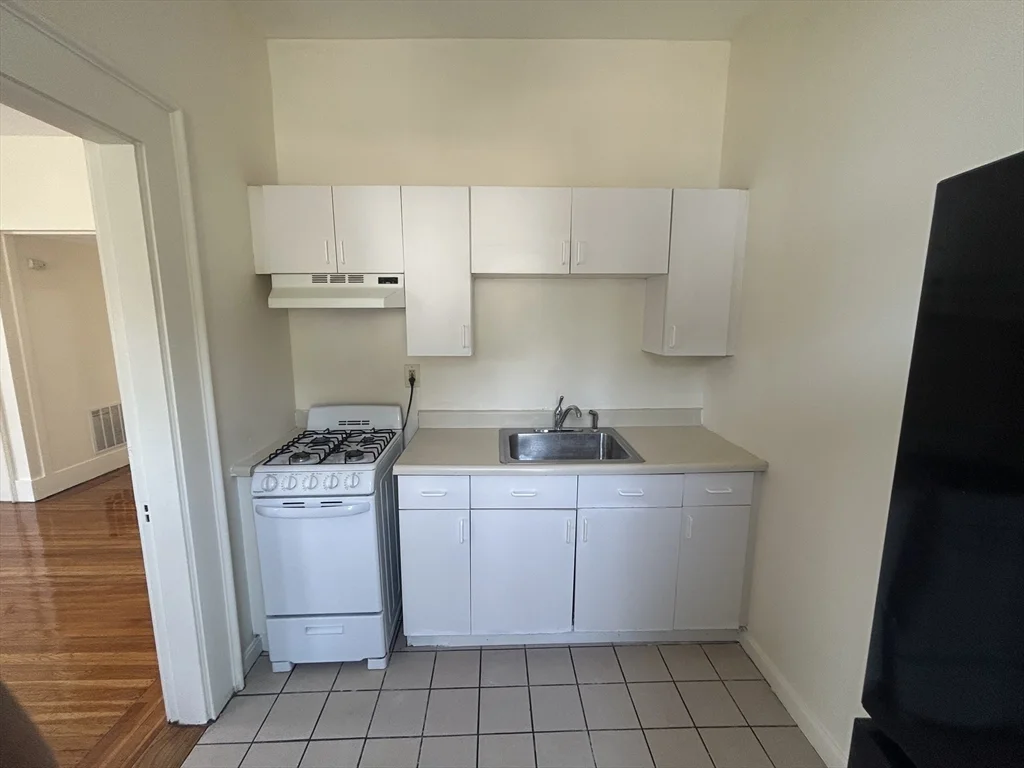 198 Clifton St, Malden