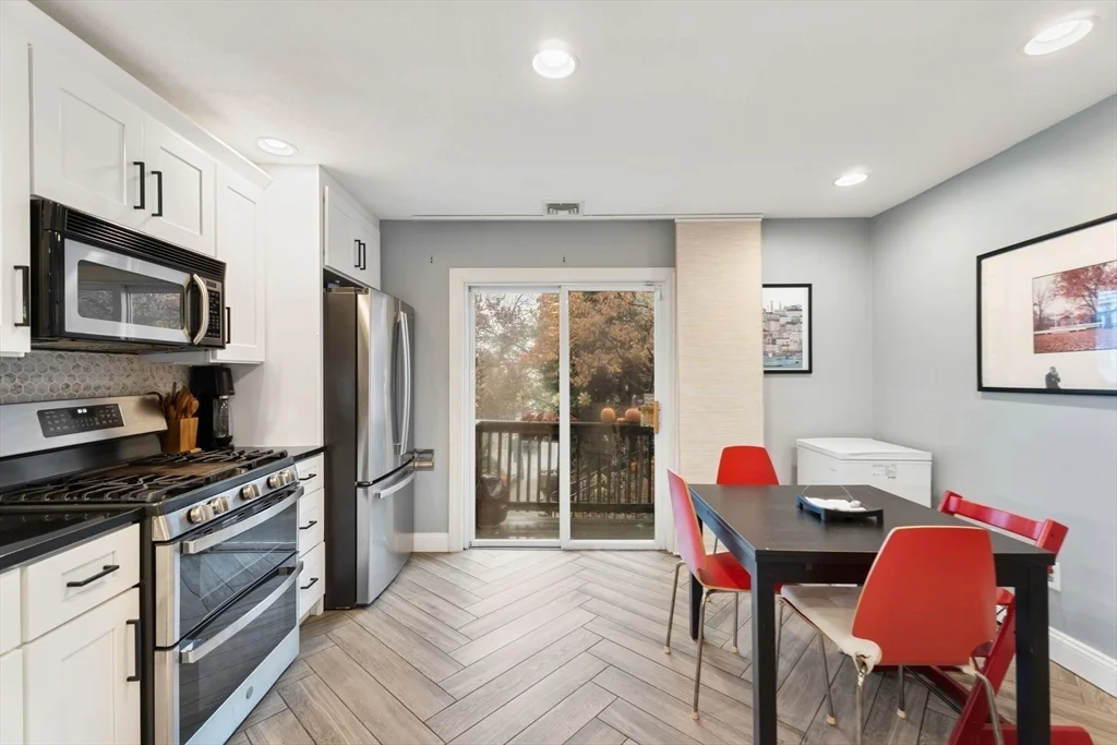 890 Winthrop Ave, Beachmont