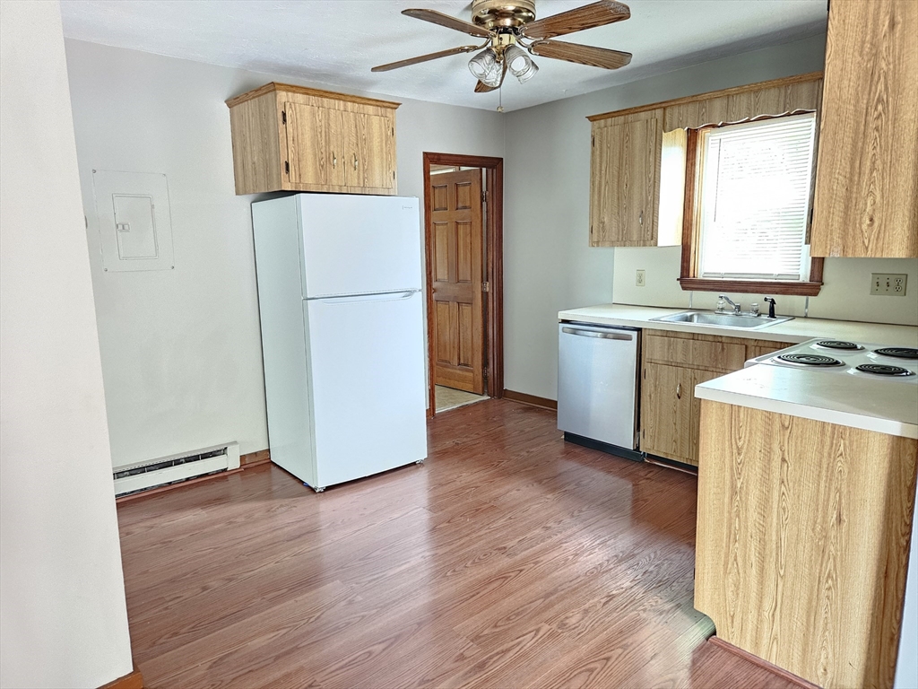 453 Pond St, Braintree