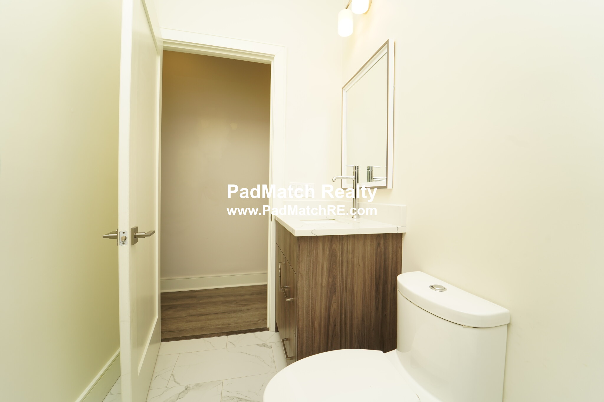 64 Chelsea St, East Boston