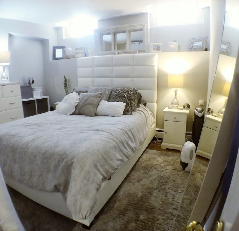 38 Lawrence St, South End