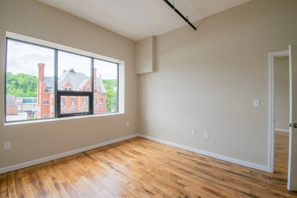 633-639 Main St, Fitchburg