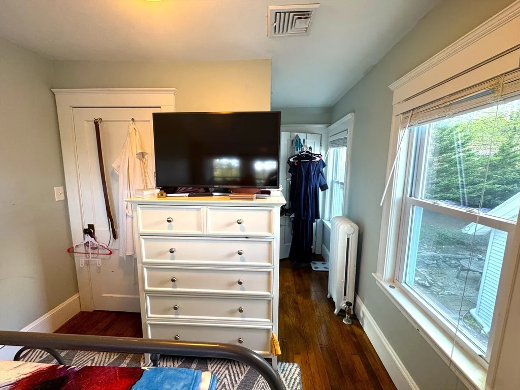 65 Whitford St, Roslindale