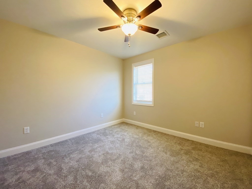 6 Glacier Path, Middleboro