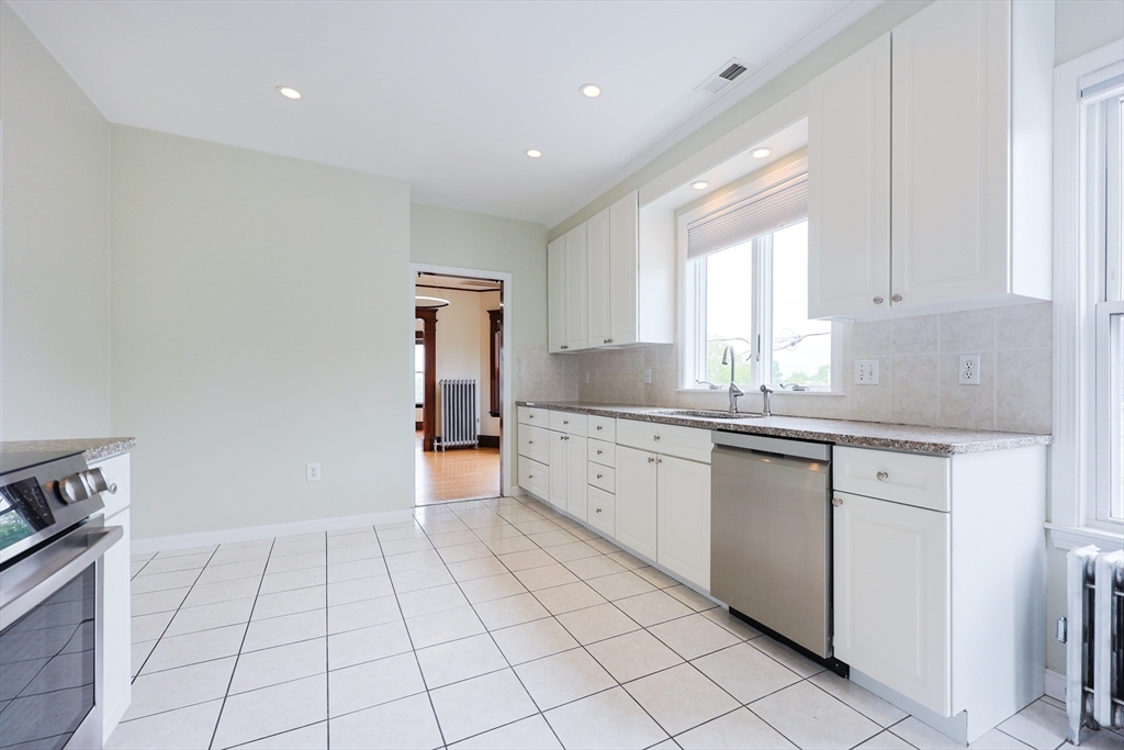 294 Belmont St, Watertown