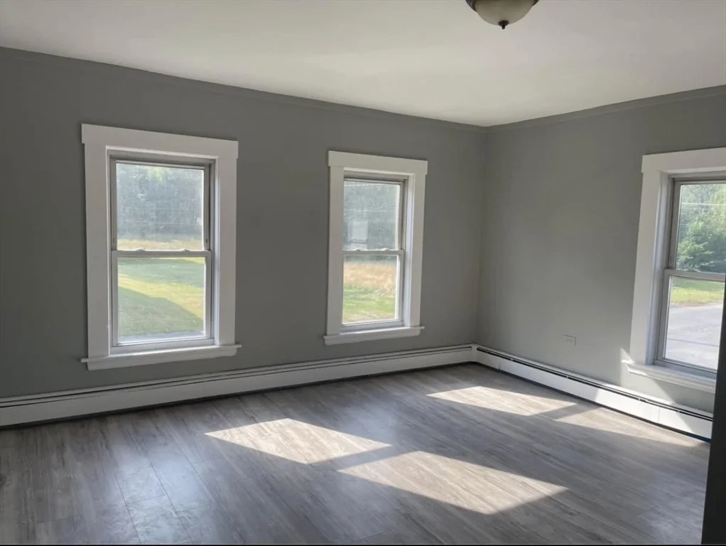 93 Spruce St, Winchendon