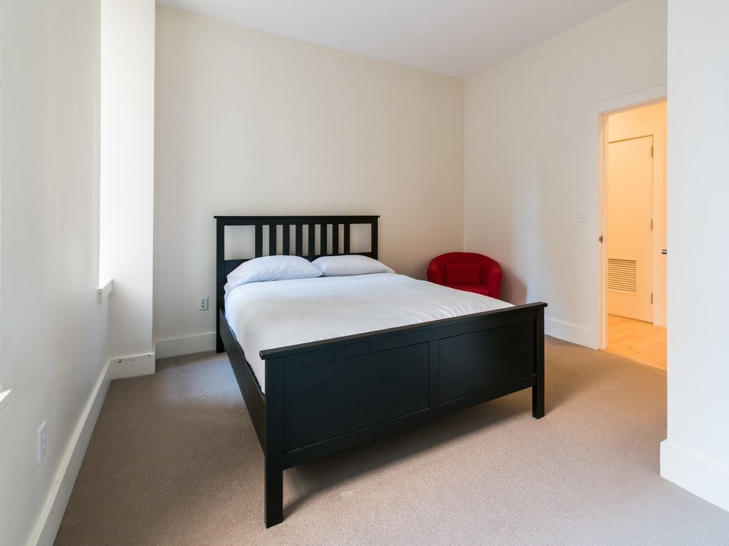 181 Essex, Leather District