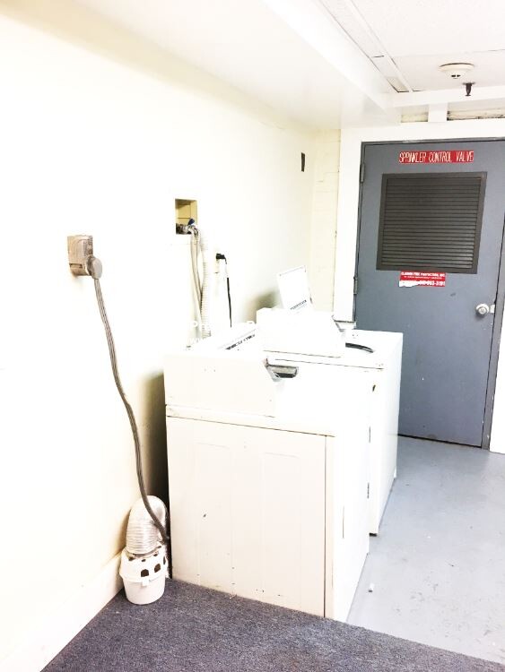 879 Beacon St, Fenway