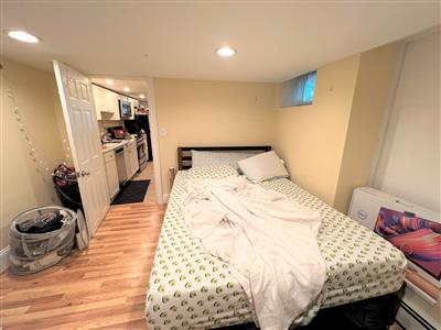 61 Walden St, Neighborhood Nine