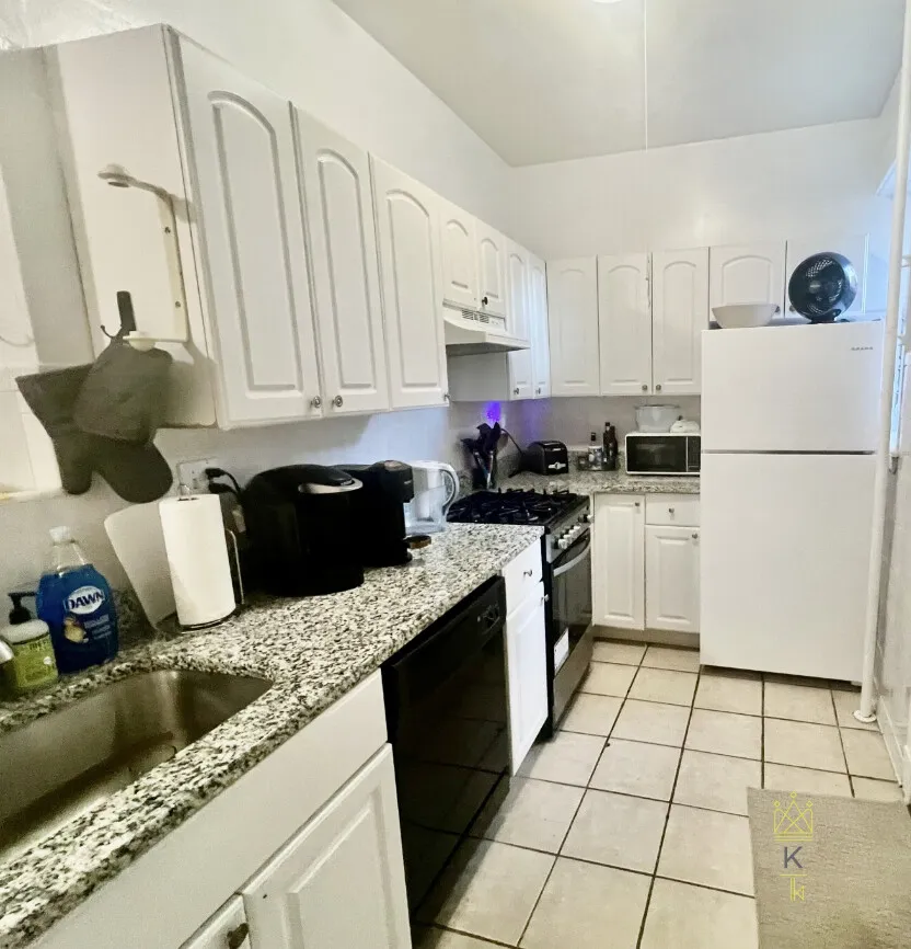 322 Saint Paul St, North Brookline