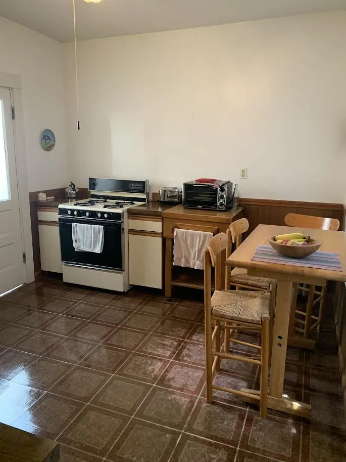 96 Winthrop Rd, Washington Square