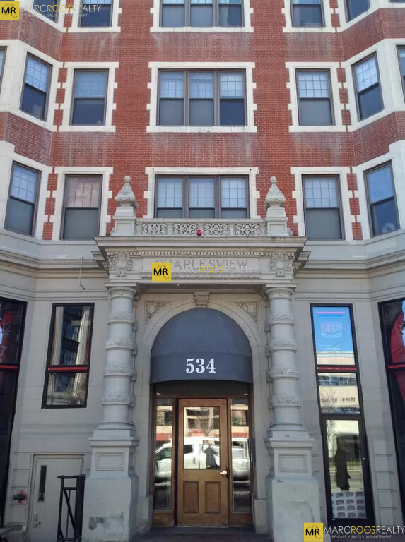 534 Commonwealth Ave, Fenway