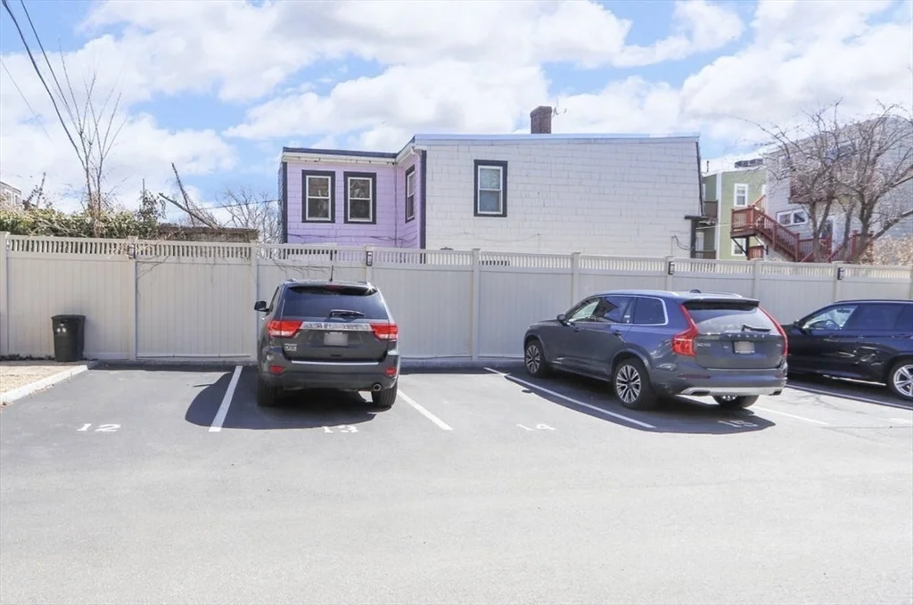 525 E 7th St, South Boston