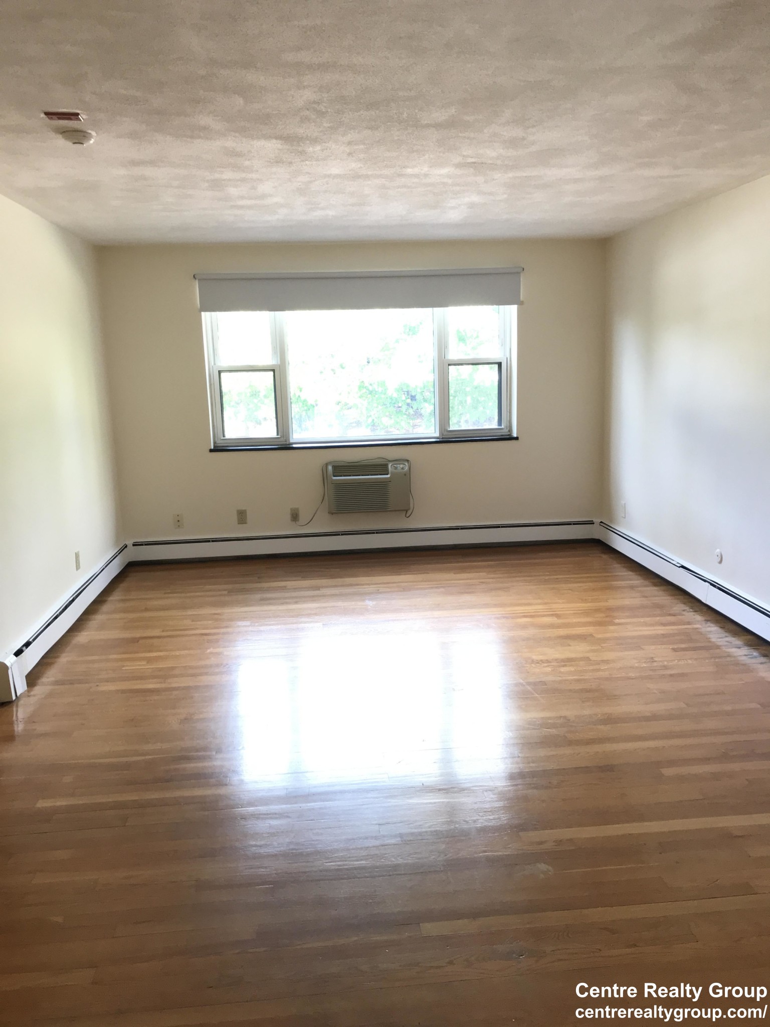 288 Grove St, Auburndale