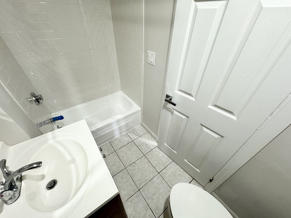 57 Burrell St, Roxbury