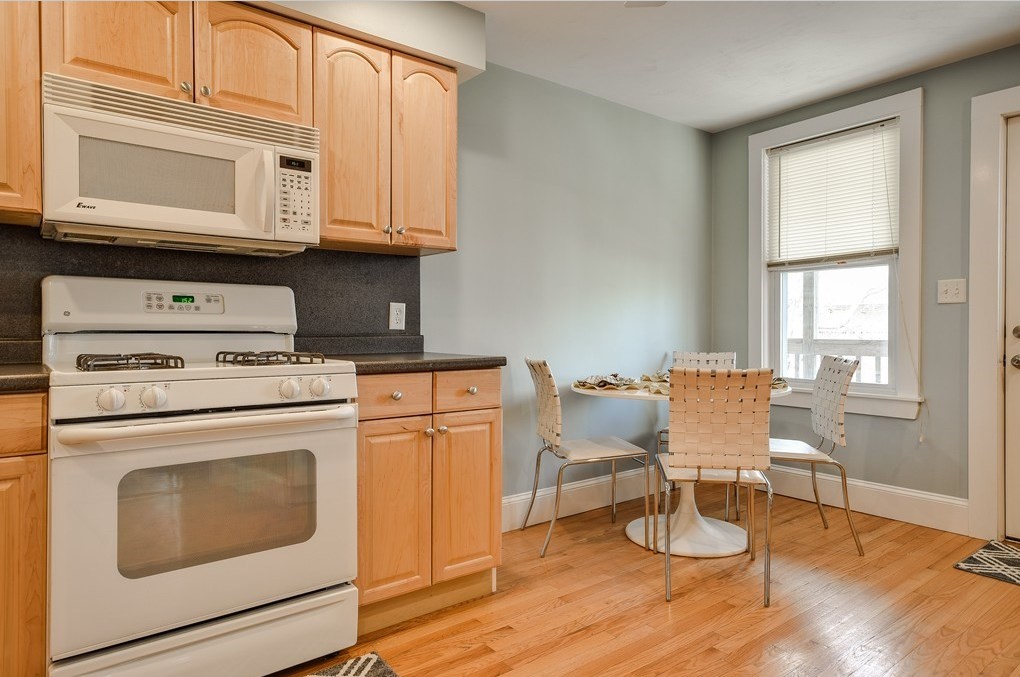 53 Wellington St, Waltham