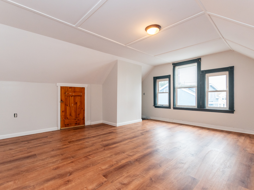 5 bed, 2 bath apartment for rent at 46 Shepton St Unit 2, Dorchester — photo 49 of 64