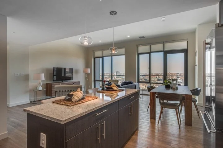 1 Canal St, North End