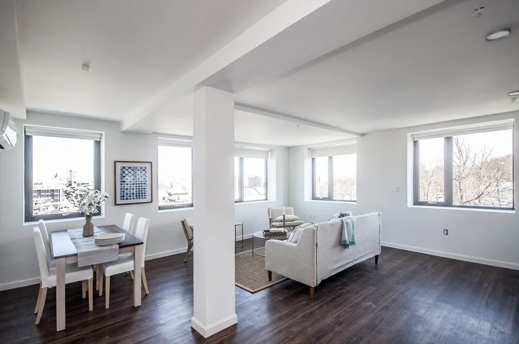 70 Parker Hill Ave, Mission Hill