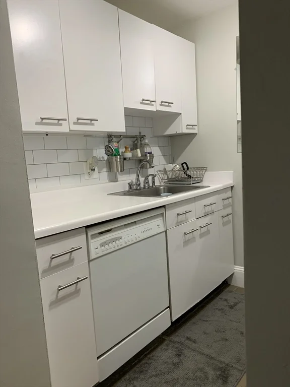 42 W Newton St, South End