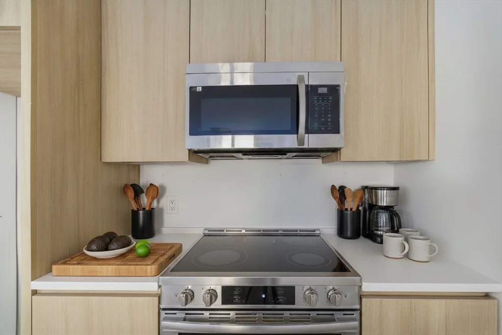 1035 Commonwealth Ave, Allston