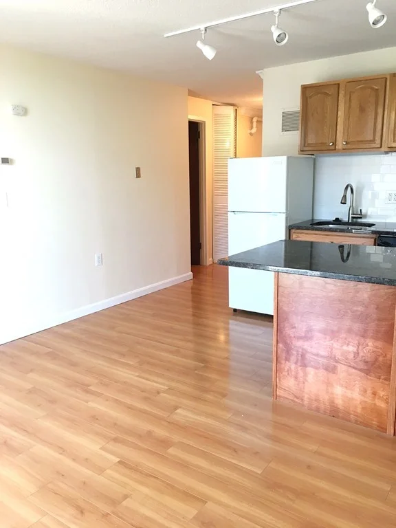 872 Mass Ave, Central Square