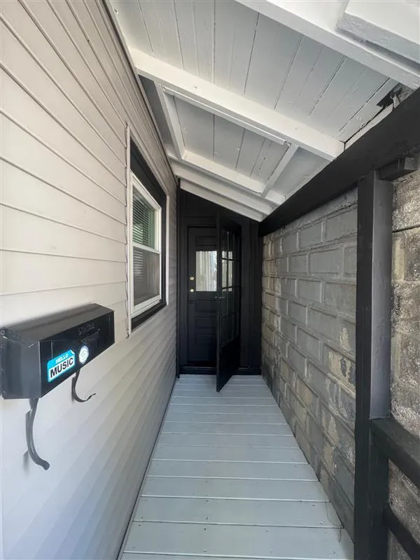 516 R Somerville Ave, Ward Two