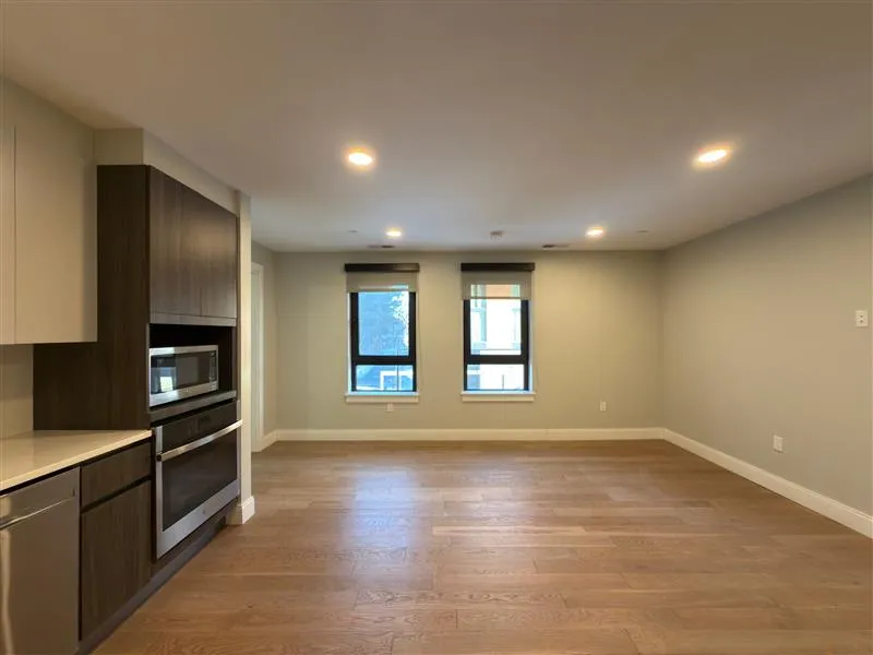 9 Central St, Spring Hill