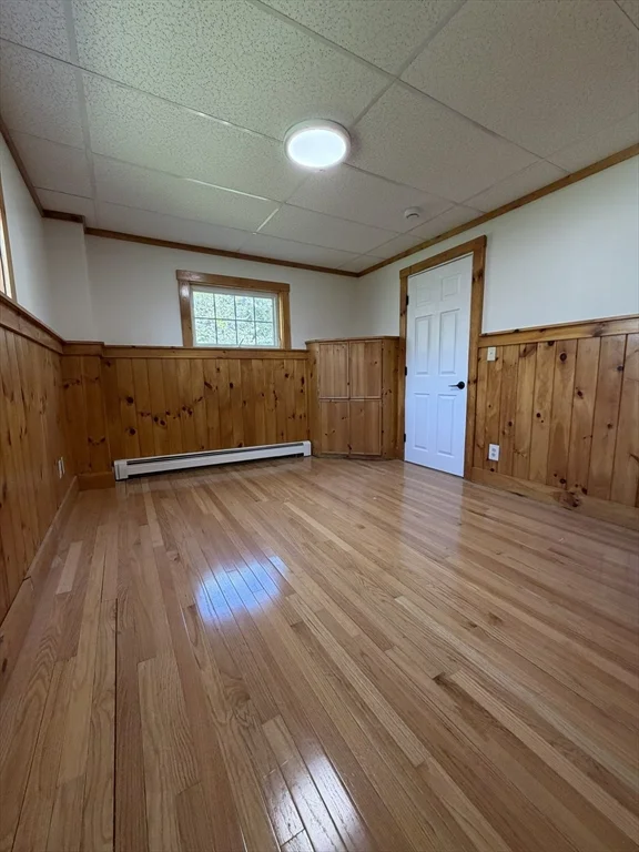 326 N Main St, North Brookfield