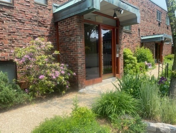 57 Saint Paul St, Coolidge Corner