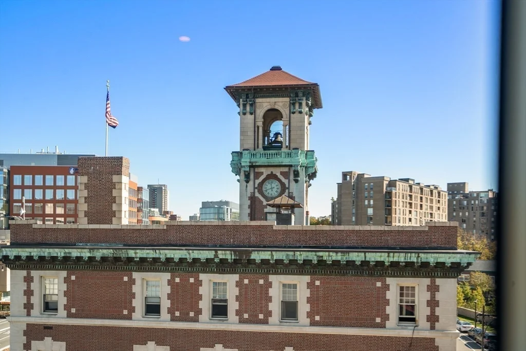 69 Walnut St, Brookline Village