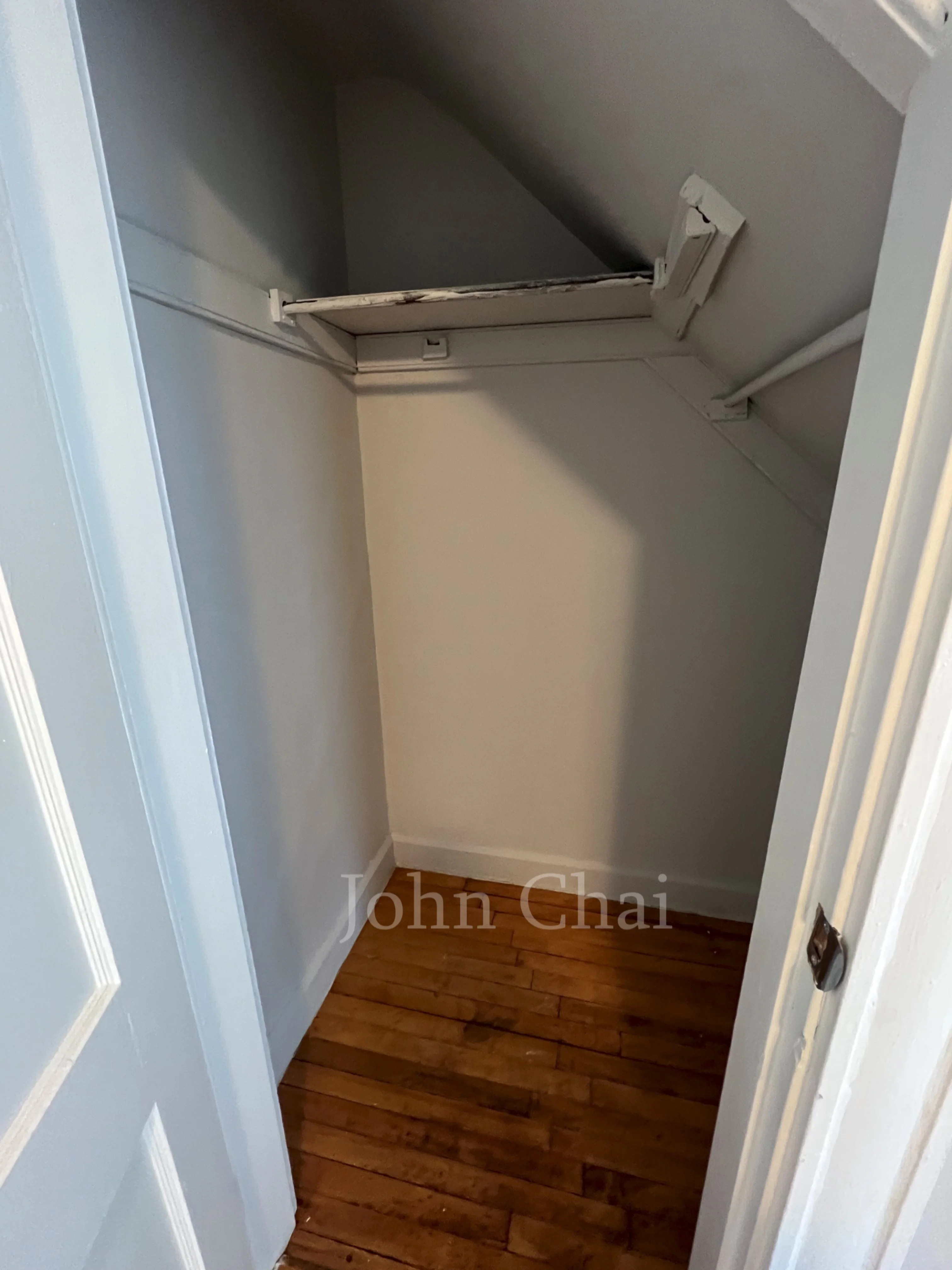 136 Arlington St, Oak Square