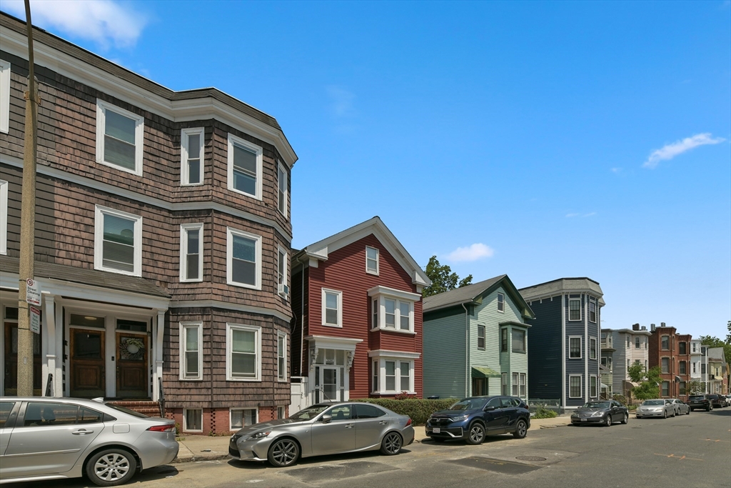 530-532 E 6th St, South Boston