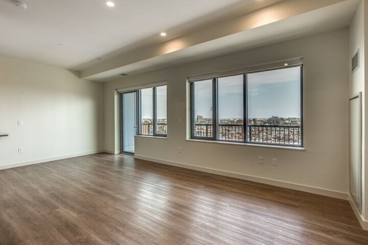 1 Canal St, North End