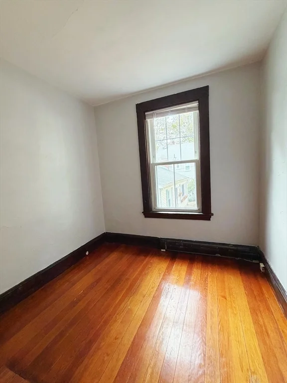 57 Harvard St Ext, Natick