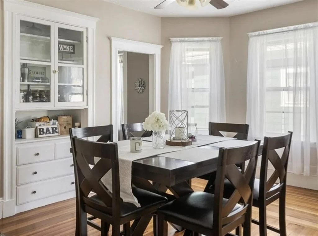 44 Green Leaf, Tufts University