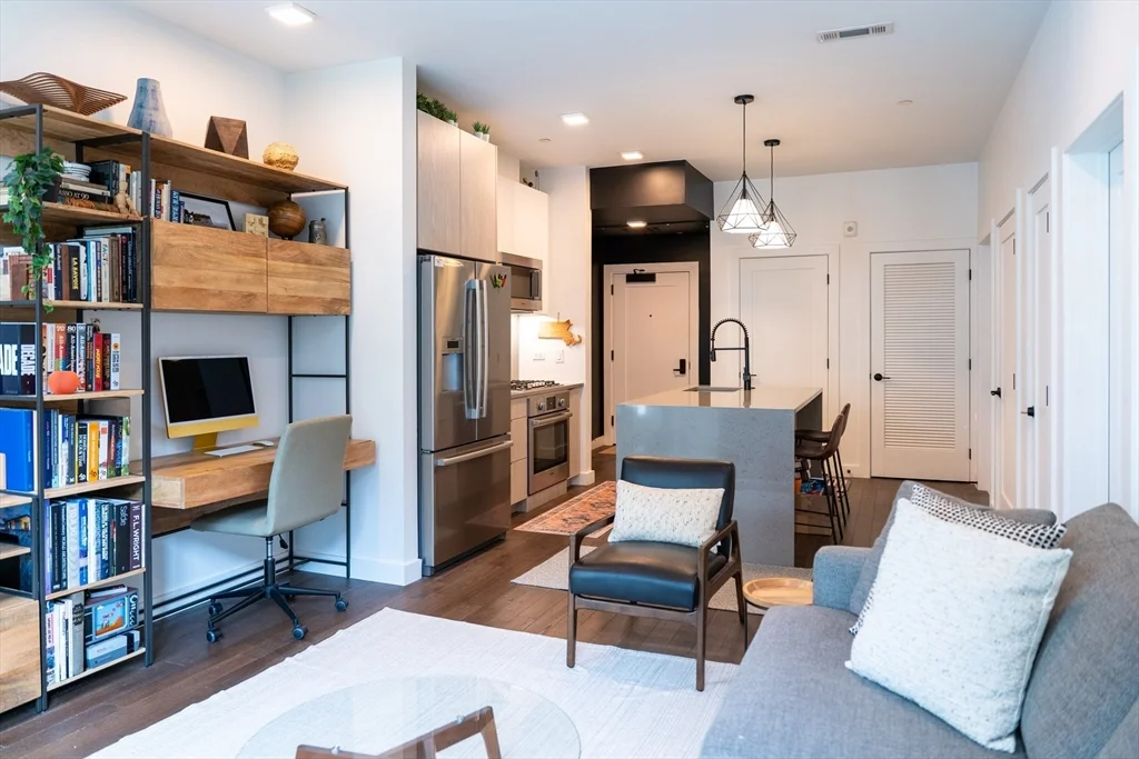 2 Sinclair Rd, Allston