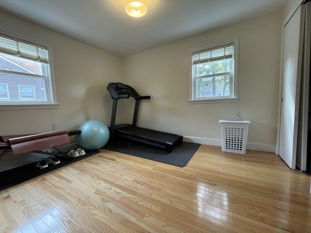 23 Clyde Ter, Arlington