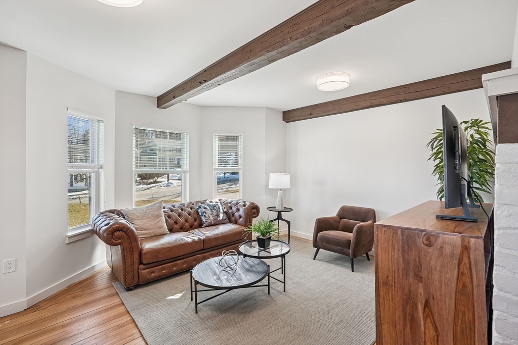 3 Wainwright Rd, Winchester