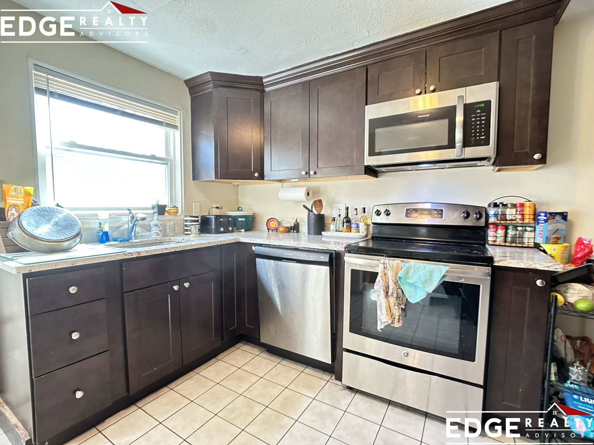 18 Anselm Ter, Brighton