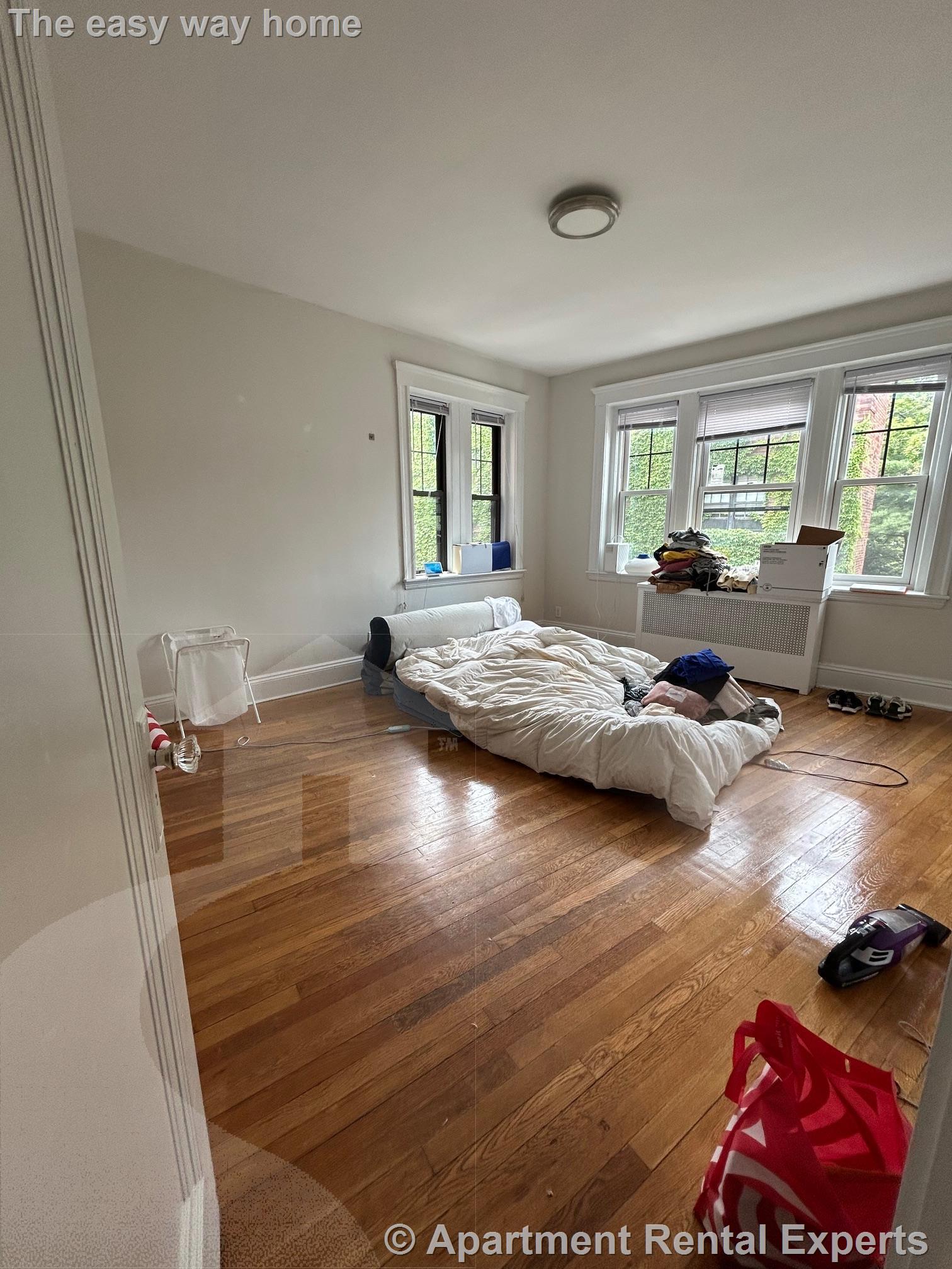 1558 Massachusetts Ave, Harvard Square