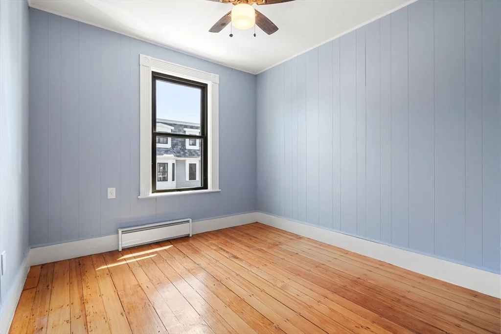 526 E 5th St, South Boston