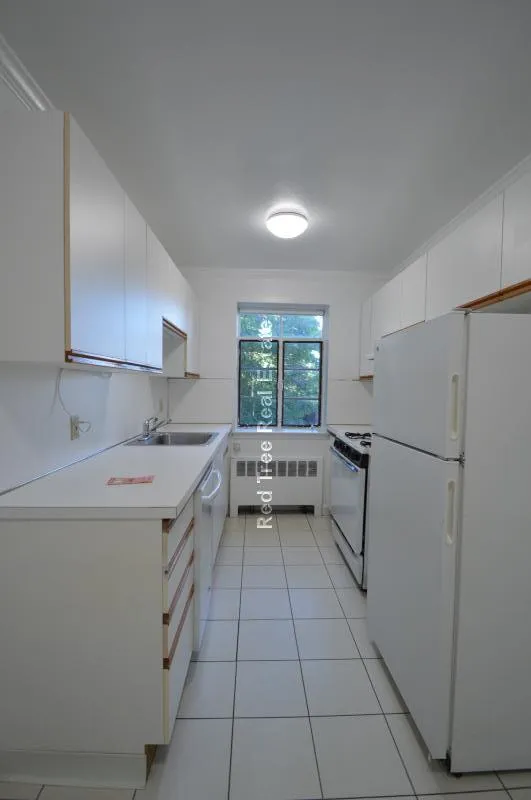 50 Alton Pl, Coolidge Corner